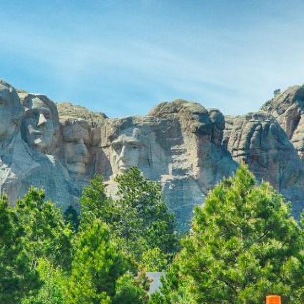 MOUNT RUSHMORE